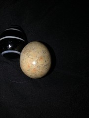 Spears like eggs made of Jasper￼