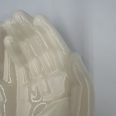 White Ceramic Praying Hands Decorative Trinket Dish Leaf & Berry Open Hands