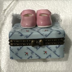 Madame Alexander Classic Pink Shoe Trinket Fine Porcelain Hinged Box PHB NIB