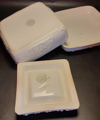 Wedgwood Embossed Queensware White Lidded Cigarette Box & Ashtray England