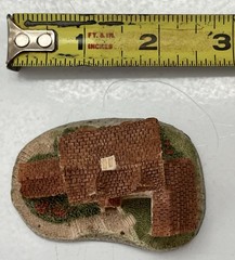 SIGNED David Winter DISPLAY COLLECTION: Cotswold Farmhouse Tiny Series