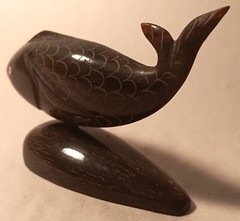 3 1/2″ HORN FISH vtg carved figurine native tribal art primitive koi carp bass
