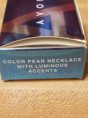 2005 Avon NA 18″ Color Pear Necklace with Luminous Accents
