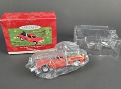 Hallmark ornament 1978 Dodge Li’l Red Express Keepsake Collector’s Truck 2000