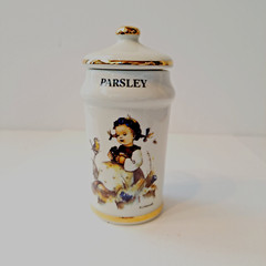 M J Hummel Porcelain Kitchen Spice Jar 24kt Gold Trim PARSLEY vintage 1987
