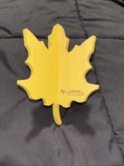 Longaberger 3-D Fall Leaves Wood Slides together 5 1/4″ Leaf