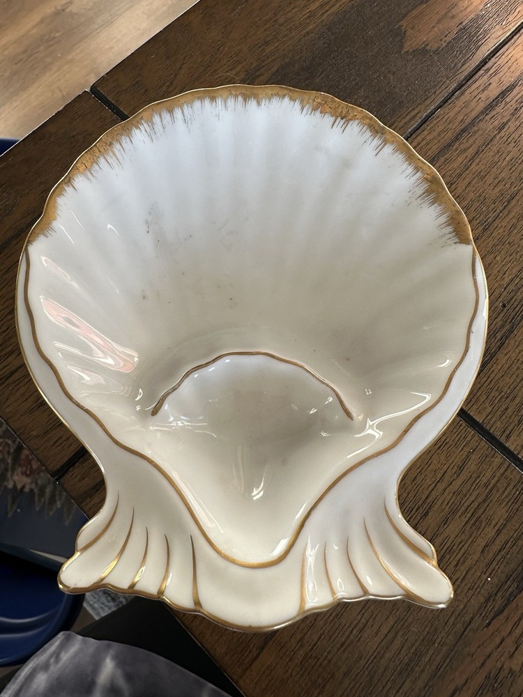 Vintage Sea Shell Trinket Soap Candy Dish White Gold Rim Unbranded Stamped #7716