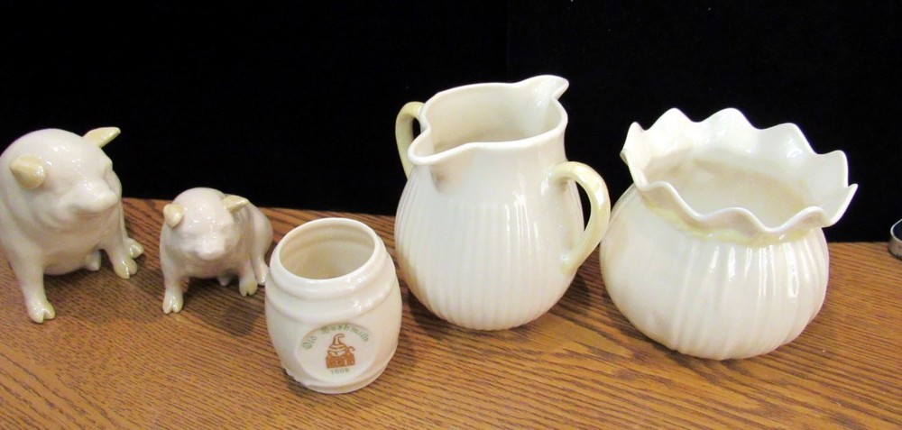 VINTAGE LOT OF 5 BELLEEK IRELAND WHITE PORCELAIN COLLECTIBLES (EZS004010)