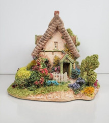 Lilliput Lane Cotman Cottage. Mint in its original box with a deed.