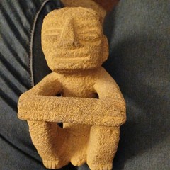 Pre-Columbian Carved Basalt Good Luck Squatting Statue ~ Costa Rica