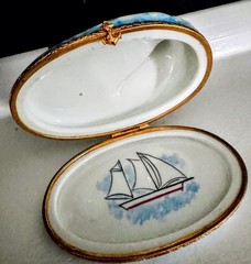 Limoges France Nubble Lighthouse Collectible Box Signed RARE ARTORIA