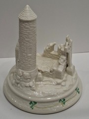Belleek Devenish Round Tower Centrepiece ~ Millennium 2000 Collection Pristine