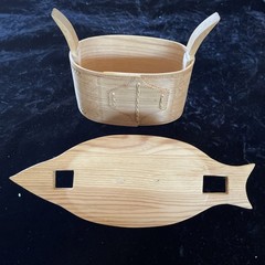 Vintage Norwegian Tine Box Wood Folk Art Scandinavian small 9×6 Signed UN 1987