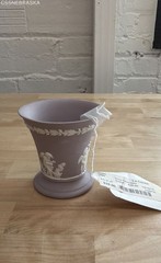 Wedgwood Lavender Jasperware Vase Cherubs Oak Leaf Border 4 Inch Vintage