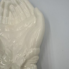 White Ceramic Praying Hands Decorative Trinket Dish Leaf & Berry Open Hands