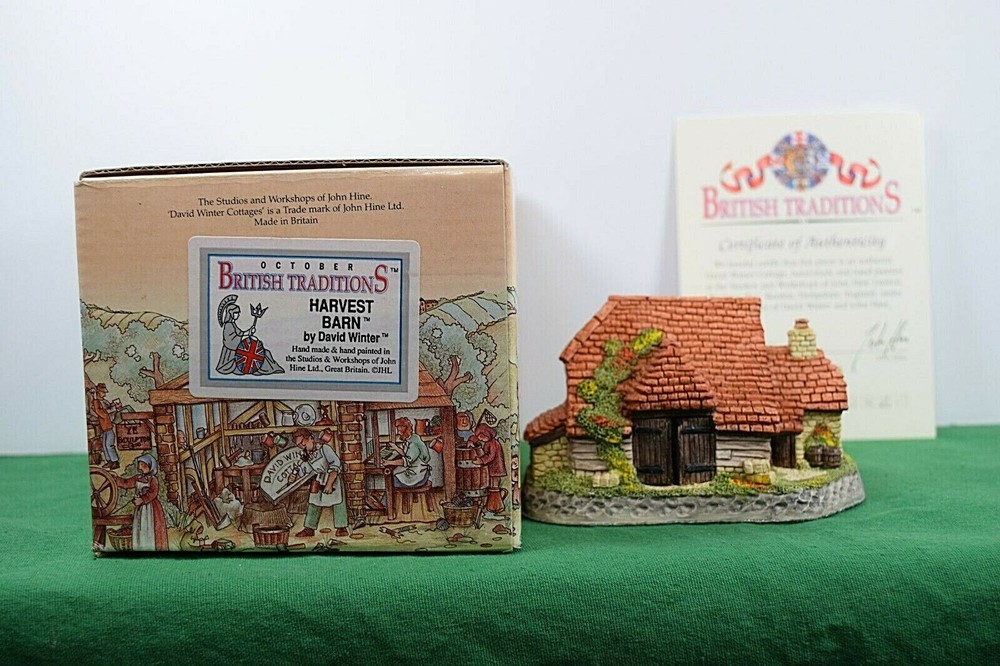 David Winter Cottages Harvest Barn Mint in original box with a COA.