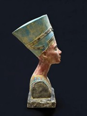 Nefertiti Pharaonic Head : Authentic Ancient Egyptian Artifact 1370 – 1330 BC