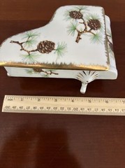 Vintage Pine Cone Design Trinket Jewelry Dish NW-PC-9 White and Gold