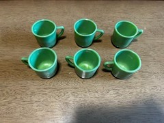 1944 J. Pressman Co. Chiquita Jade Gr Akro Agate “Tea for Six” Fingerloop