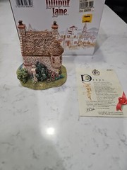 Lilliput Lane – Edzell’s Summer House – original box with a deed Never Displayed