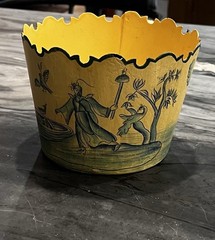 Vintage French Toile Chinoiserie Metal Tole Painted Cache Pot Scalloped Edge 4”