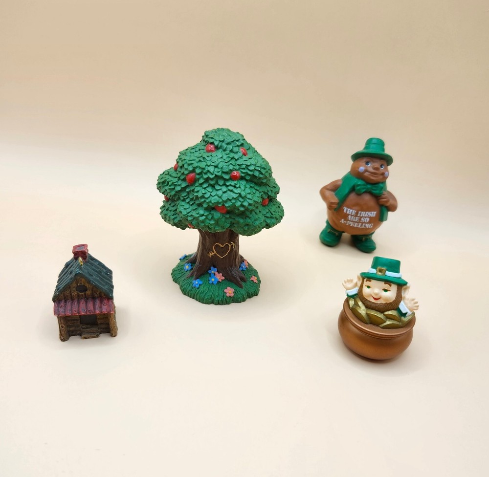 1980’s Hallmark Decor Quad – Irish Figures & Tree of Love