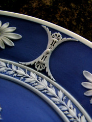 WEDGWOOD RARE 1790 DARK BLUE JASPER DISH MONOGRAM (WS) IN FLOWERS SARAH WEDGWOOD