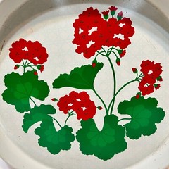 Vintage 1983 Avon Summer Fantasies Round Floral Tin Serving Tray 12 inch