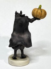 Harmony Kingdom artist Neil Eyre Designs Halloween Headless Horseman Horse