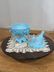 Westmoreland Robin Bird Dove on Nest Footed Bowl Dish & Lid Blue Milk Glass