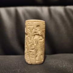 FANTASTIC A BEAUTIFUL NEAR EASTERN CUNEIFORM SUMERIAN STONE CYLINDER SEAL