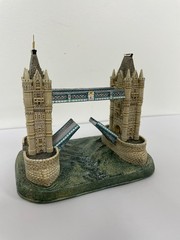 Lilliput Lane Tower Bridge from Britain’s Heritage Collection (Imperfect)