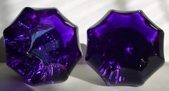 NEW PURPLE FLORAL CERAMIC 4 PC DRAWER PULLS WITH HARDWARE KNOBS MADE IN USA