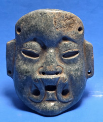 PRE-COLUMBIAN OLMEC JADE JAGUAR TRANSFORMATION FACE PENDANT