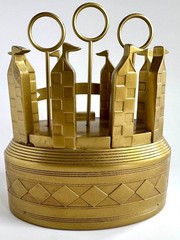 Hallmark Harry Potter Quidditch Pitch Perpetual Calendar Stand Only, No Pieces