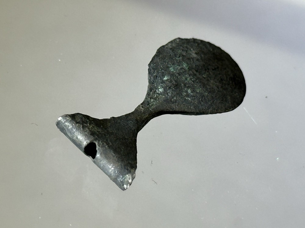 NICE AUTHENTIC PRE-COLUMBIAN SILVER TWEEZERS FROM PERU, INCA / MOCHE CULTURE