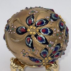 SIGNED Nannette Fenn “Eggs”traordinaire Designs Floral Faberge Inspired Egg USA