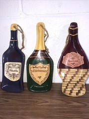 VINTAGE HOME INTERIORS WINE DECORATION BOTTLES SPOON REST TRAYS/ WALL HANGINGS
