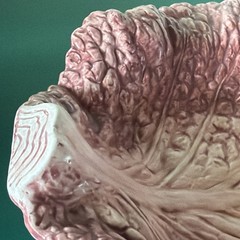 Medium Fitz & Floyd FF Pink Lettuce/Cabbage Leaf Serving Bowl