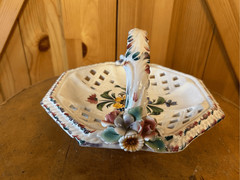 Vintage 1900-1940 Italy porcelain basket Home Decor (8469) read