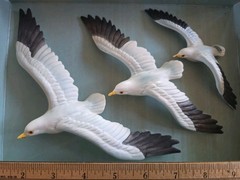 VTG Norcrest Chalkware Bisque Seagulls in Flight Wall Hangings Set/3 NEW IN BOX
