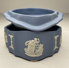 Wedgwood Blue Jasperware Oval Trinket Box Lid Scalloped Cherubs Dogs