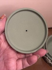 Wedgwood Green Jasperware Vint. Round Lidded Grapevine Trinket Porcelain Box,EUC