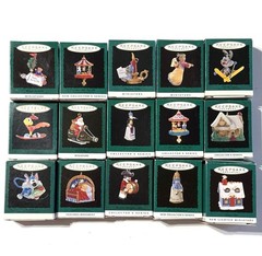 15 Vintage Hallmark Christmas Tree Miniature Adorable Ornaments Un-Used. Ex Cond