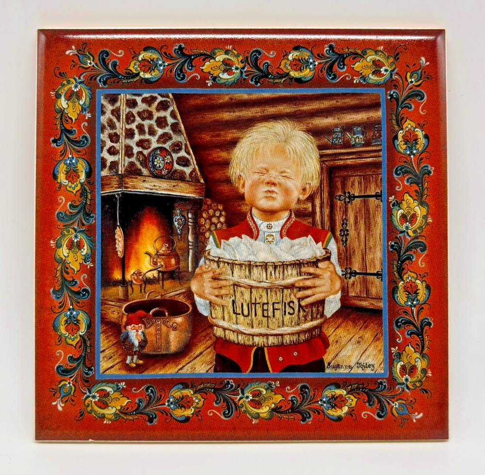 Suzanne Toftey 6″ Rosemaling Tile Trivet Lutefisk Boy Nordic Folk Art Norway