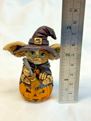 Harmony Kingdom Artst Neil Eyre Designs Halloween Gizmo Gremlin Witch Pumpkin