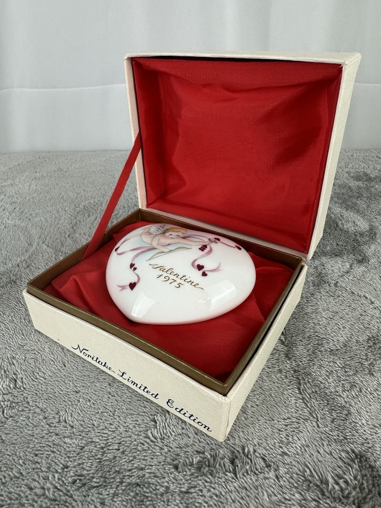1975 Limited edition Noritake Valentine Heart still in original box