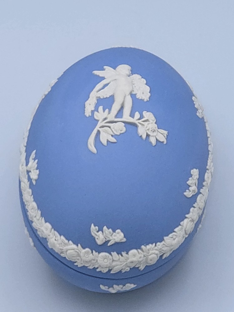Wedgewood Blue Jasperware Egg Trinket Box Cherub With Floral Garland