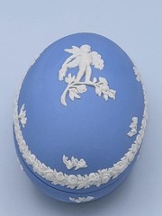Wedgewood Blue Jasperware Egg Trinket Box Cherub With Floral Garland