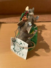 Charming Tails Keeping Our Love Alive 89/710 Fitz Floyd Figurine NIB